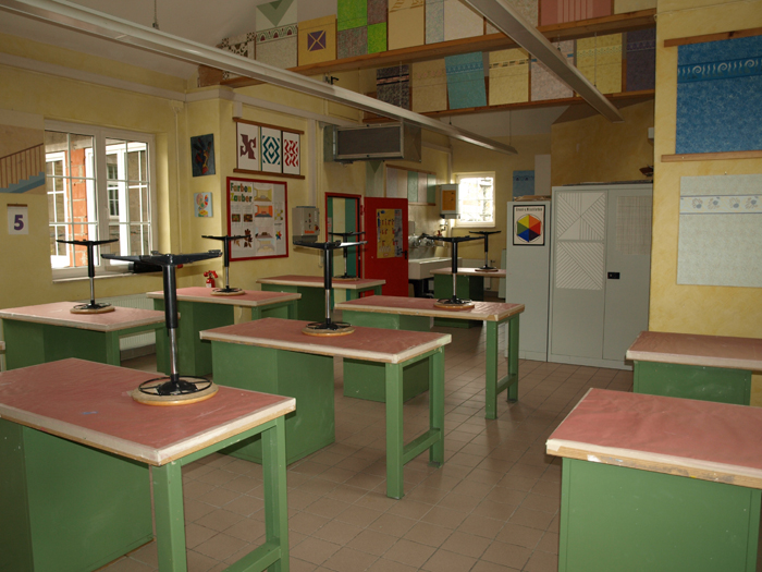 tl_files/aks/img/Schulgebaude SW/innen/Werkstatt Farbe2.jpg